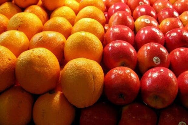 سیب و پرتقال