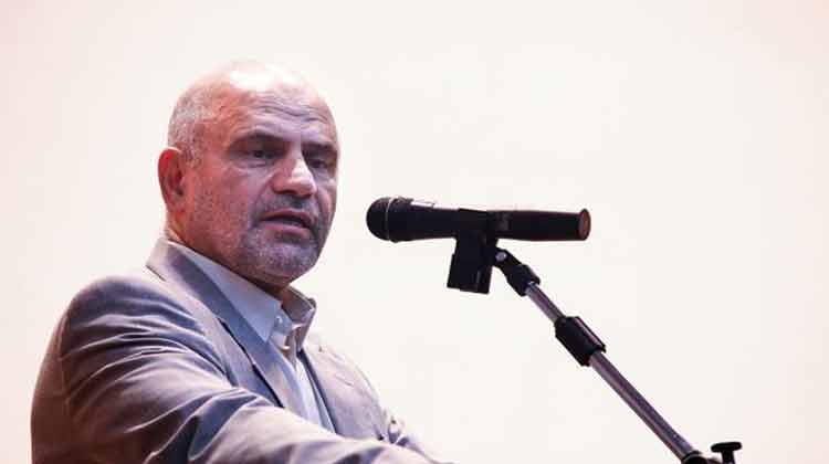 فرشاد مومنی