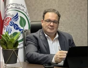 مفتخری نایینی نژاد