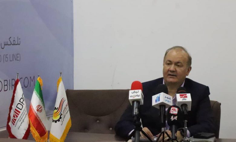 کوروش فتاحی