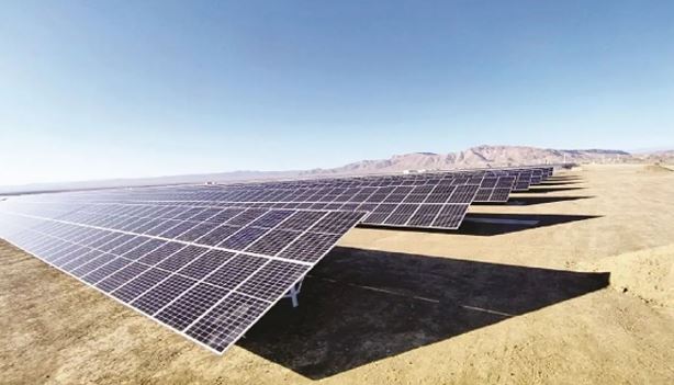 نیروگاه تجدیدپذیر خورشیدی