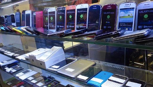 بازار موبایل