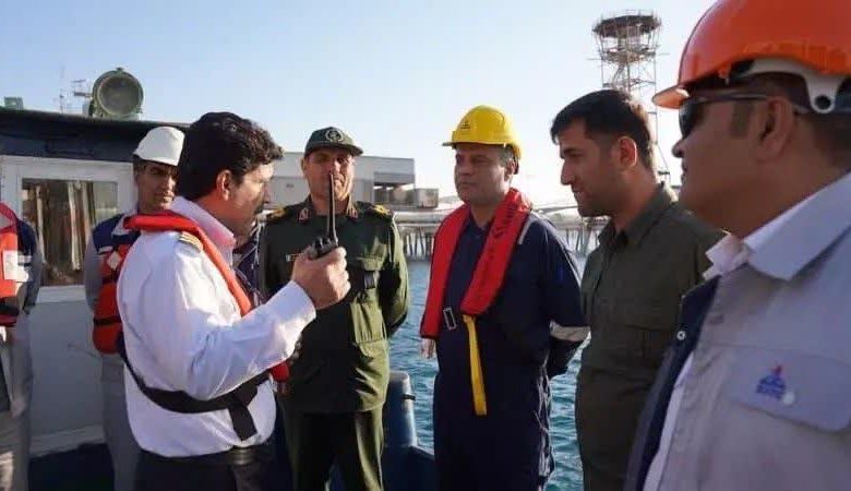 پایانه نفتی خارک
