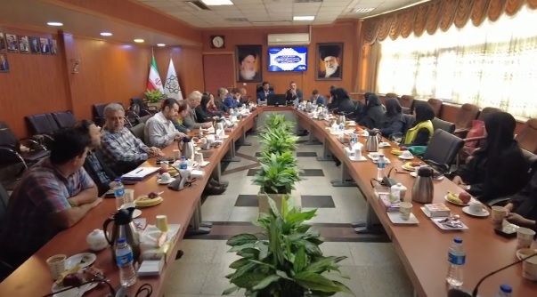 نشست صمیمی رئیس ستاد گردشگری شهرداری تهران با مدیران گردشگری مناطق ۲۲گانه شهر تهران در منطقه ۱۶
