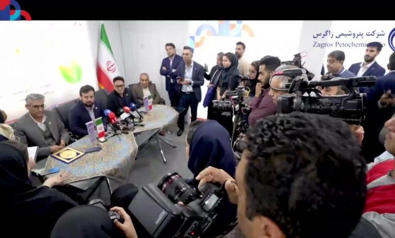 مراسم رونمایی