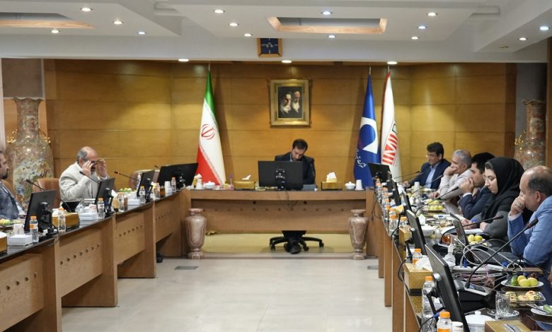 نشست هم&zwnj;اندیشی &laquo;مردمی سازی جهش تولید