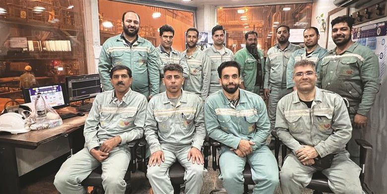 کارکنان واحد ریخته&zwnj;گری