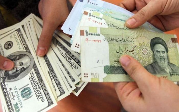 در سفر استانبول لیر یا دلار ببریم؟
