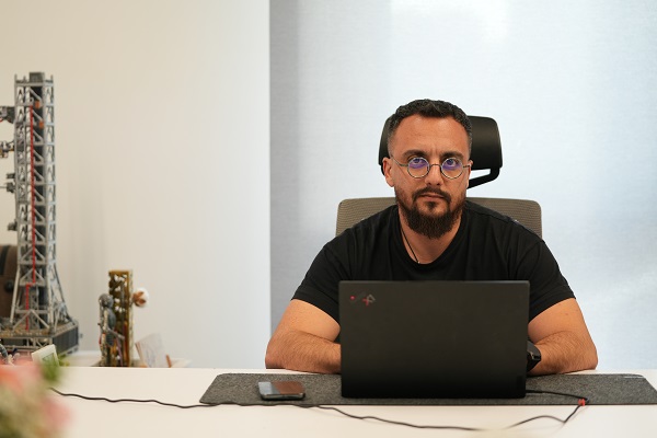 احسان آراسته