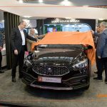 ARYA-PHEV-SAIPA-1404-B