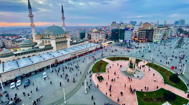 ۶ مورد از برترین هتل های 4 ستاره نزدیک میدان تکسیم استانبول