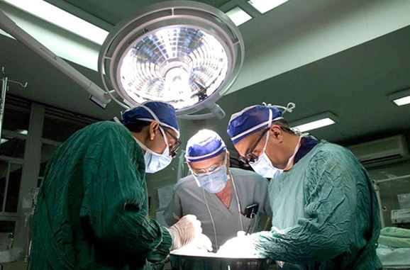 عمل پیوند کبد