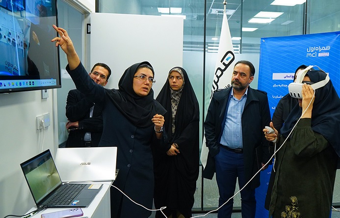 محصولات و خدمات هوشمند