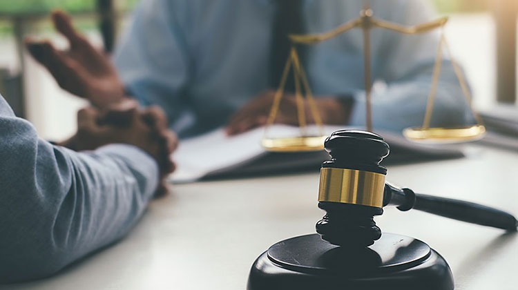 مشاوره حقوقی از وکیل