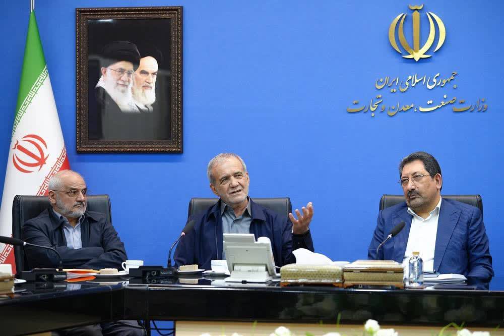 وزیر صنعت